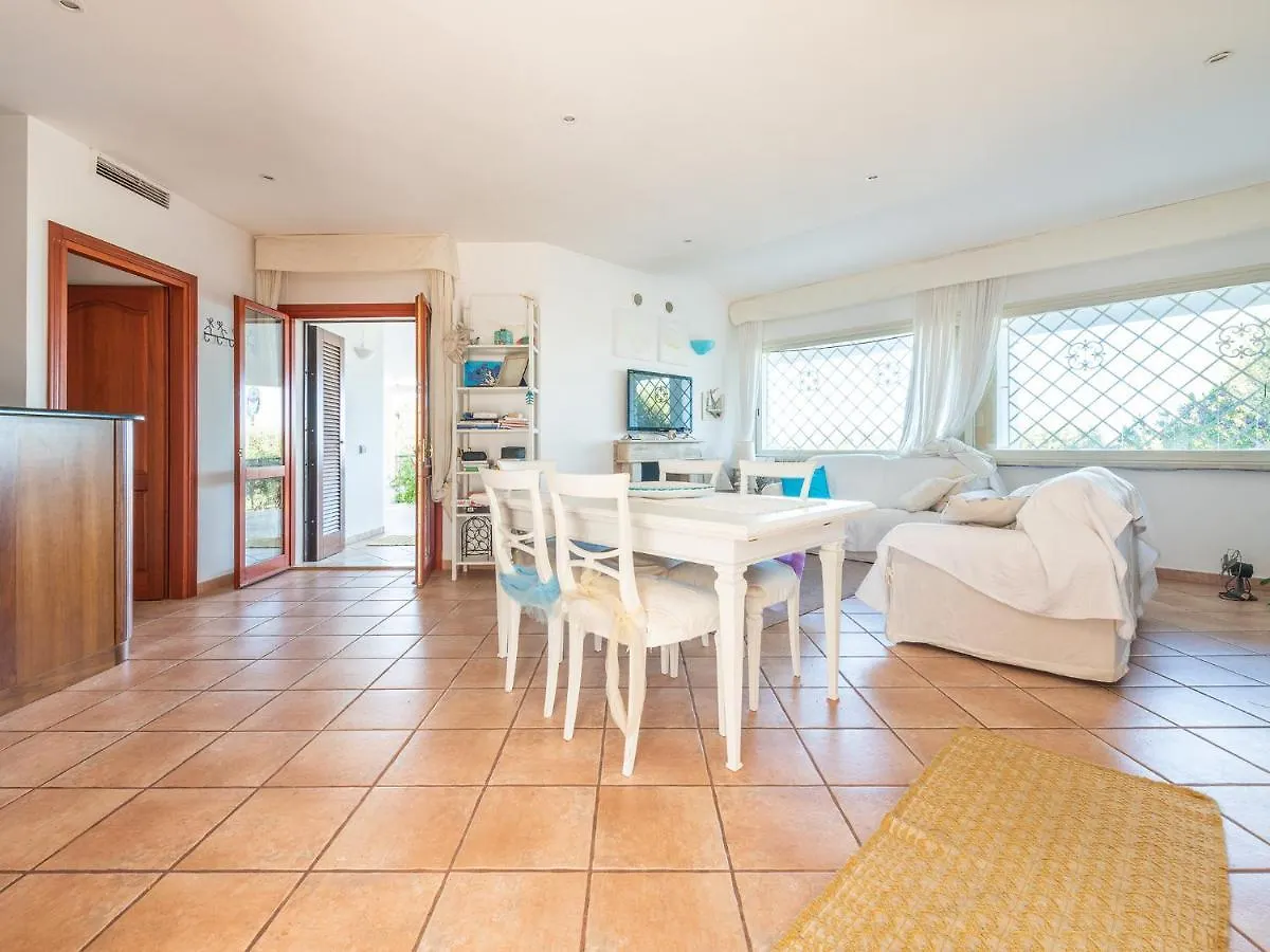 Villa Baia Azzurra Capitana 0*,